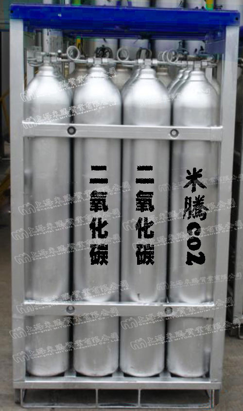 ５０升钢瓶（３０Ｋg),16支钢瓶组成1格. 纯度：食品级(99.99５%）